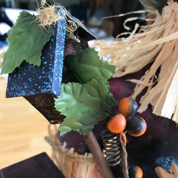 Fall Scarecrow - Picture 5 of 5